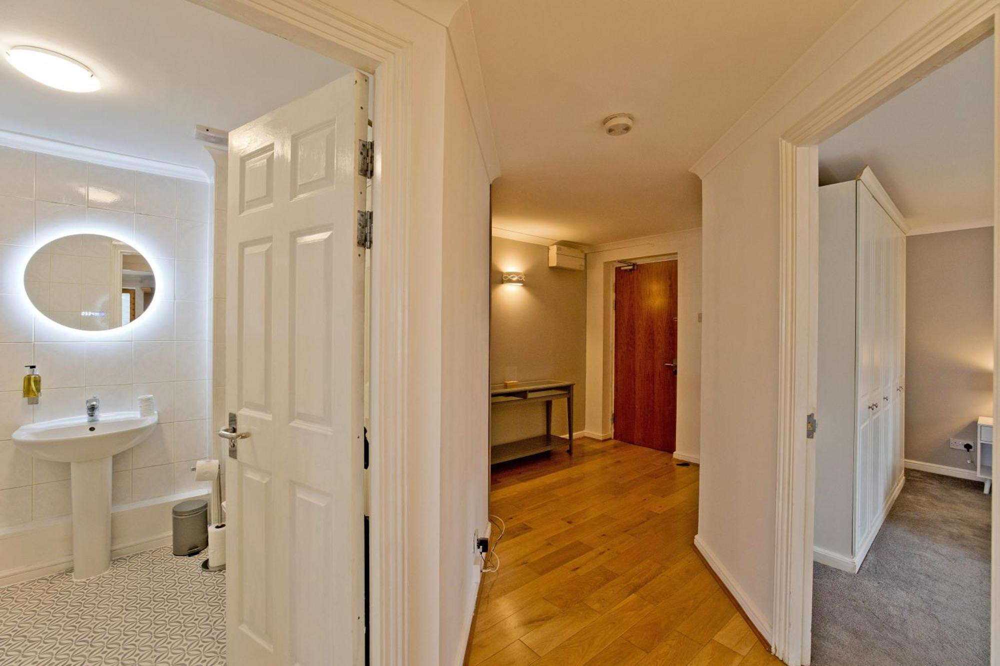 Imperial Meridian Place Apartment London Eksteriør billede